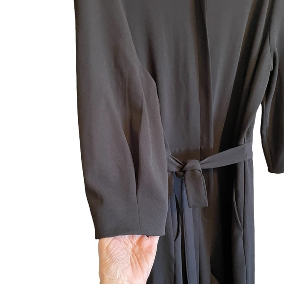 Halston Women's Black Solid 3/4 Sleeve -Front Zip-Size Large-Attached belt NWT - Picture 4 of 12